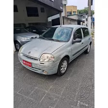 Renault Clio 1.6