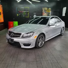 Mercedes Benz C63 V8