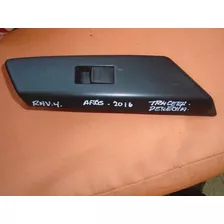 Vendo Boton De Subir Vidrio Trasero Derecho De Toyota Rav 4