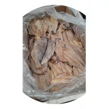 Peixe Castanha Corvina Salgada Caixa Com 10kg Da Paraiba