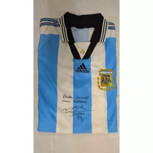 Remera De La Selección Argentina Firmada Por Diego Maradona