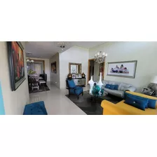 Sueños Bienes Raíces Real Estate, Vende Casa De Oportunidad En Urbanización De Gurabo, Santiago, Rep. Dom.