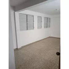 Se Alquila Apartamento En La Independencia Km11, Rd$18,000