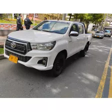 Toyota Hilux 2,4 - Fur101