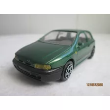 Miniatura Fiat Bravo 1.43 Burago Italiano