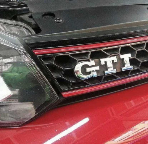 Emblema Gti Volkswagen Frontal Apernado Foto 5