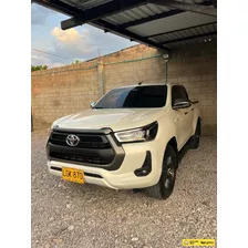 Toyota Hilux 2022 Diesel 