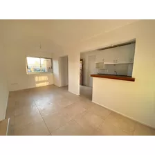 Apartamento 1 Dormitorio Con Patio Y Garage - Brazo Oriental