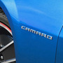 2 Emblemas Chevrolet Camaro Bandera Cromados 2018 2020 2022
