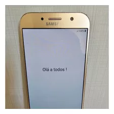 Samsung Galaxy A7 (2017) 32 Gb Gold Usado