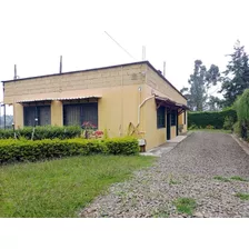 Hermosa Finca En Venta Sector Aeropuerto En Guarne Con Casa Auxiliar.