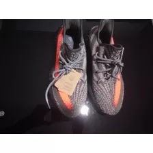 Yeezy 350 Carbon Beluga