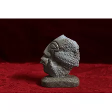 Rostro Maya, En Piedra, Restos De Fosil De Erizo Y Coral.
