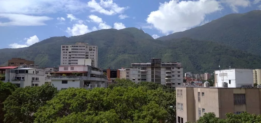 Se Alquila Apartamento En Urbanización La Campiña, Distrito Capital