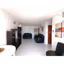 Alquilo Apartamento En Urb San Jacinto, Piso Medio Zp24-14006