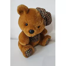 Urso Pelúcia Style Com Colete E Chapéu, Usado