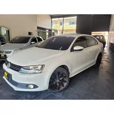 Volkswagen Jetta 2014 2.0 Comfortline Flex 4p Automática