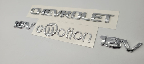 Chevrolet Aveo Emotion Emblemas Foto 3