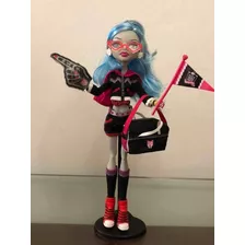 Boneca Monster High Ghoulia Yelps Cheerleader