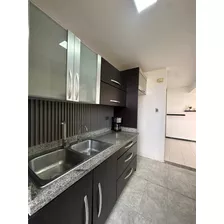 Moderno E Impecable Apartamento A Precio De Oportunidad Con Planta Y Sin Problemas De Agua Ubicado En El Bosque, Cod 228414, Juan Carlos Torres