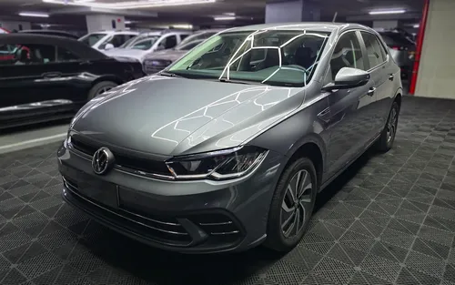 Volkswagen Polo 1.0T Highline 4X2 At6