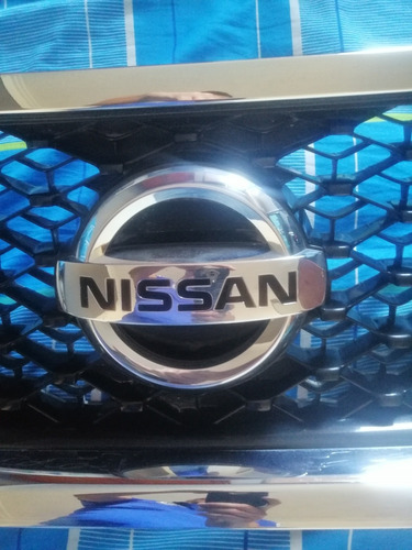 Persiana Parrilla Nissan Pathfinder 2013-2016 Original Usada Foto 3