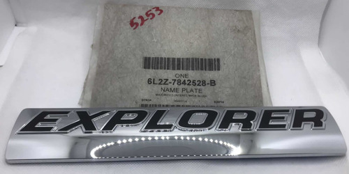 Emblema Para Parte Trasera Ford Explorer 6l2z7842528 Y5253 Foto 2