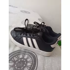 Tênis adidas E Nike Bem Conservado. 