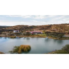 Rancho En Venta, Casa Con Lago, Agostadero, Caballerizas Y Lienzo Charro 124 Hectáreas