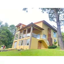 Hermosa Villa En Venta Jarabacoa 