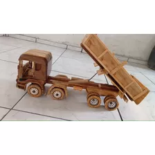 Caminhão de Brinquedo Caçamba Basculante Madeira e Plástico - Mixtou