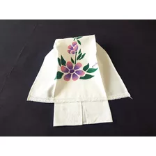 Toalla De Cortesía Con Flor Lila Pintada Y Puntilla