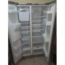 Refrigeradora Samsung 602l Color Plateado