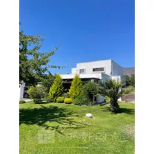 Exclusiva Casa En Venta Club De Golf Los Lirios, Requínoa 