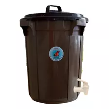 Bote De Plástico Para Agua Con Llave De 45 Litros 