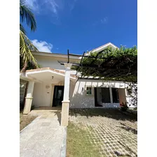 Punta Cana Village,se Alquila Casa Duplex De 3h+ser En 2800$