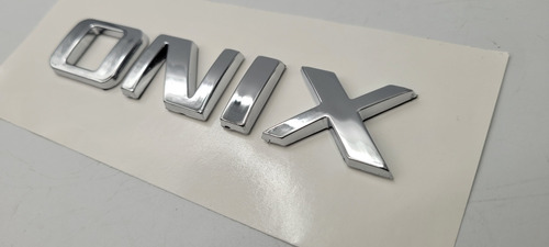 Chevrolet Onix Emblema Foto 3