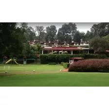 Venta De Residencia En Club De Golf Ubicado En Avándaro, Excelente Ubicación.