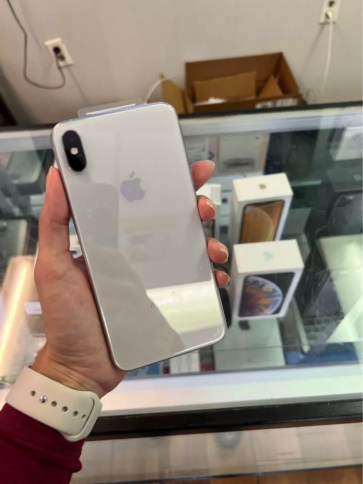 iPhone XS Max 512gb Factory Ws (8 29-) -5 89 -7643-