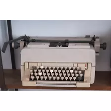 Maquina De Escribir Marca Olivetti Modelo 98