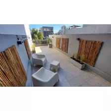 Excelente Departamento Con Balcón Terraza, Patio Y Amueblado. Edificio Con Amenities. 