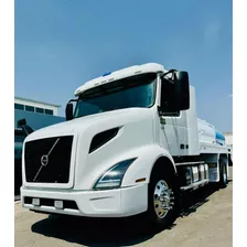 Pipa De Agua 10,000 Litros Camion Rabon Volvo Vnr 2019