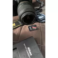 Câmera Nikon D5300 Com Cartão 64gb 2k Cliques Semi Nova