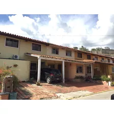 Kl Vende Bella Y Amplia Casa En El Este De Barquisimeto #24-17064