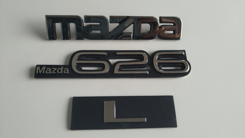 Foto de Mazda 626 L Emblemas
