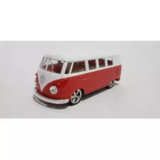 Miniatura Da Volkswagen Kombi (corujinha) - 1962 - 1:32 