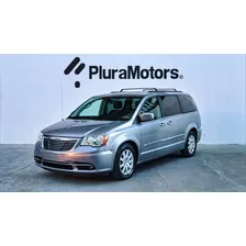 Chrysler Town & Country 2013