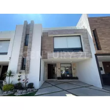 Casa En Venta En Parque Mediterraneo En Lomas De Angelópolis Iii, Cholula Puebla