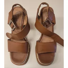 Sandalias Marrones