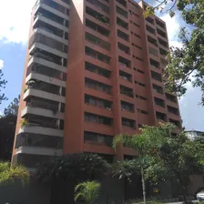 Alquiler Apartamento En Los Naranjos Con Balcón 